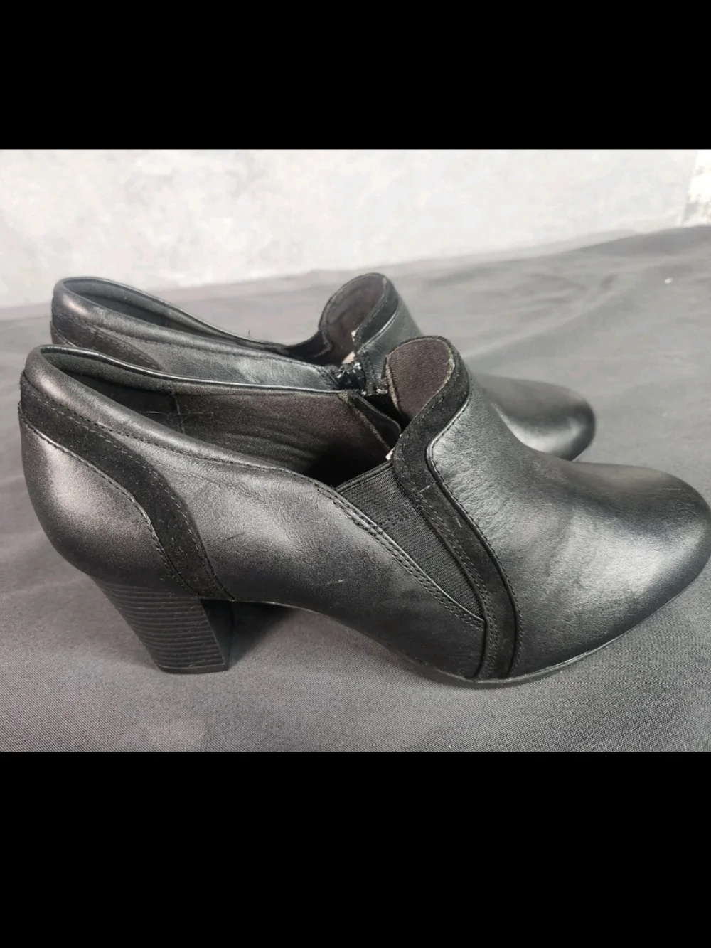 Clarks a Black Leather Block Heel Ankle Booties Shooties Women's Size 10w